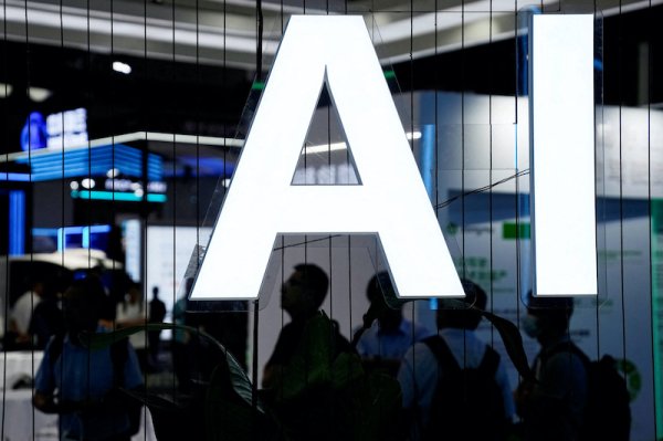巨富配资 马斯克联合旗下公司起诉苹果与OpenAI：反对iOS深度集成ChatGPT